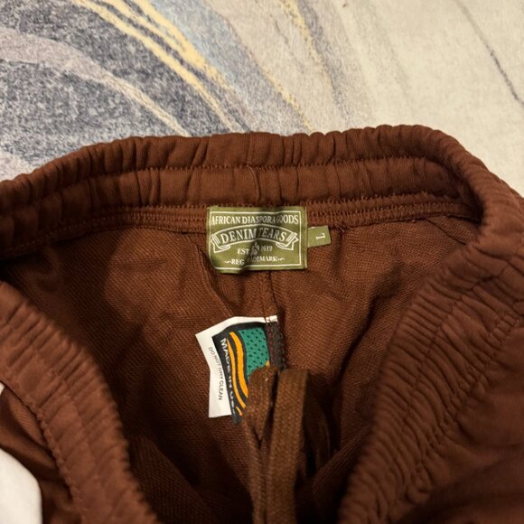 Denim Tears The Cotton Wreath Brown Shorts Size Large - Picture 2 of 3